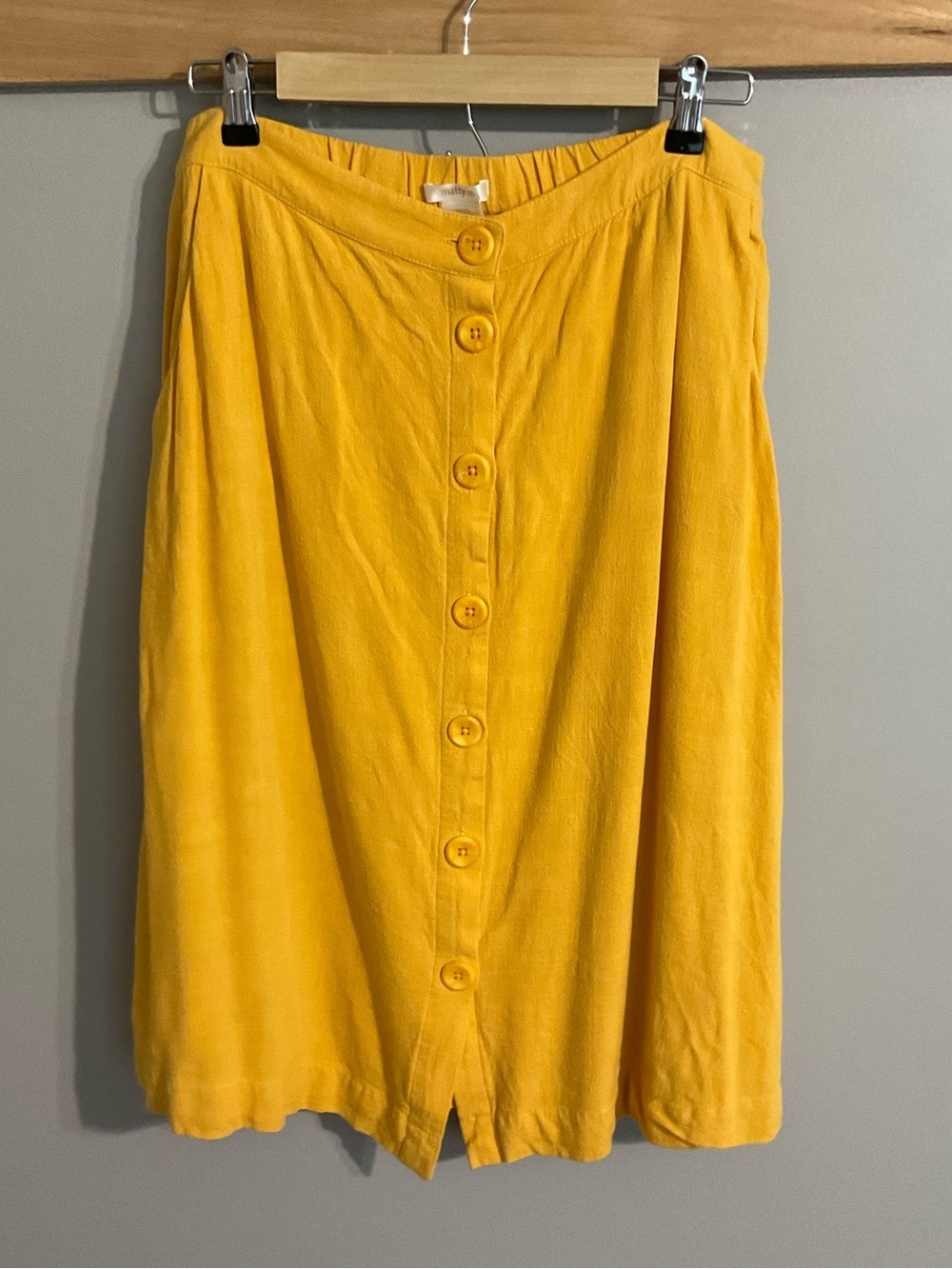 Matty M Golden Yellow Button-Front Midi Skirt Large